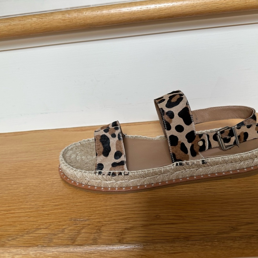 Aquatalia size 9 leopard espadrille sandals - Picture 4 of 4